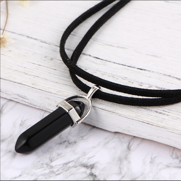 Crystal pendant necklace - Picture 2 of 12